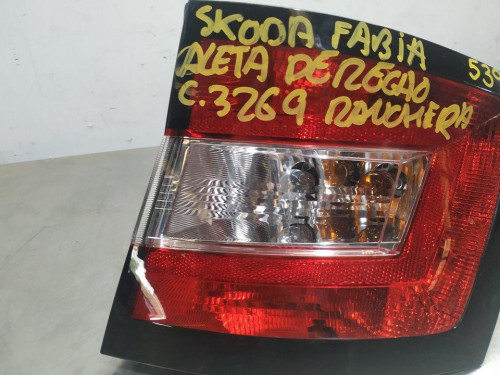  PILOTO TRASERO DERECHO SKODA FABIA COMBI (NJ5) 