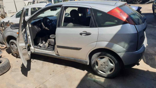  FORD FOCUS BERLINA (CAK) 