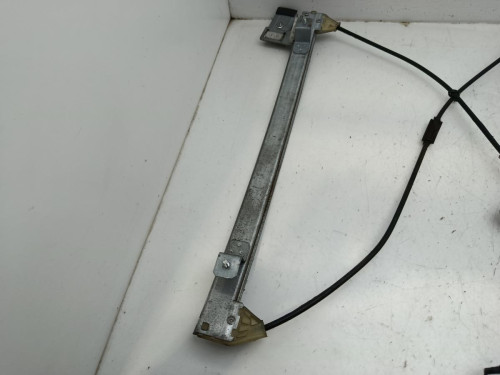 ELEVALUNAS DELANTERO IZQUIERDO Ford FOCUS BERLINA (CAK) 