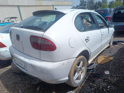 SEAT LEON (1M1)