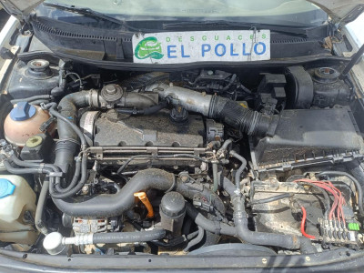 SEAT LEON (1M1)