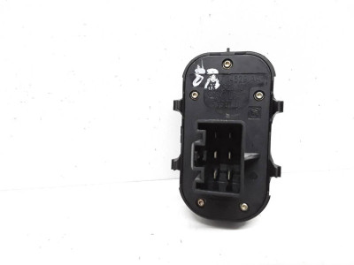MANDO ELEVALUNAS DELANTERO IZQUIERDO, Ford, FOCUS BERLINA (CAK)