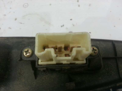  MANDO ELEVALUNAS TRASERO DERECHO MAZDA 6 BERLINA (GG) 