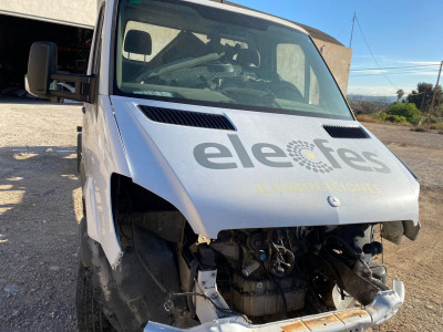 MERCEDES-BENZ SPRINTER II CAMIÓN DOKA
