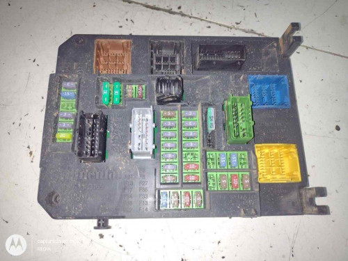  CAJA RELES / FUSIBLES CITROEN C4 BERLINA 