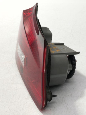 PILOTO TRASERO CENTRAL, LEXUS, IS (DS2/IS2)