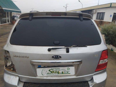 PORTON TRASERO Kia Sorento (BL)(2002->)