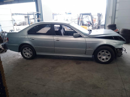 BMW SERIE 5 BERLINA (E39) — автомобиль-донор на запчасти 