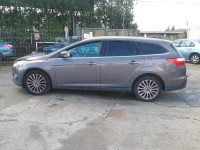 FORD FOCUS BERLINA (CB8)