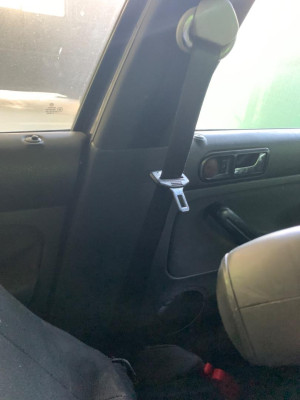 CINTURON SEGURIDAD DELANTERO DERECHO