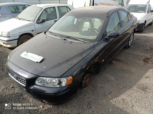  VOLVO S60 BERLINA 