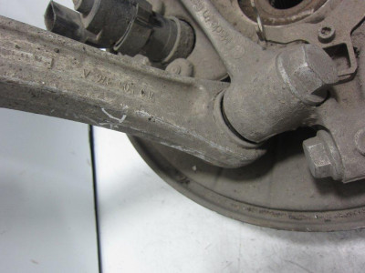 BRAZO SUSPENSION SUPERIOR TRASERO DERECHO