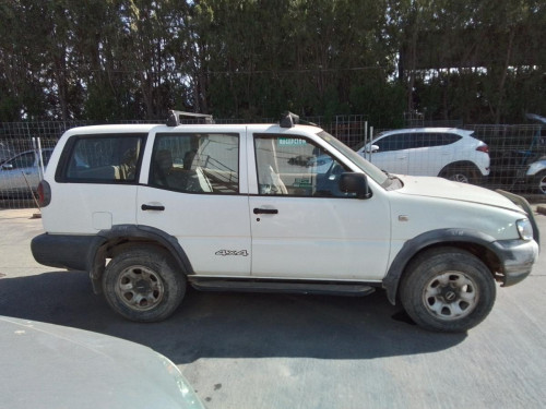  NISSAN TERRANO II (R20) 