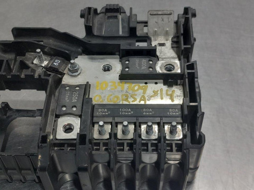  CAJA RELES / FUSIBLES OPEL CORSA E 