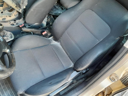  SEAT LEON (1M1) 
