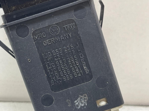 WARNING Volkswagen GOLF IV BERLINA (1J1)(10.1997) 