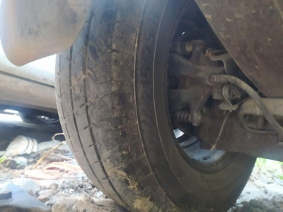 PINZA DE FRENO TRASERA IZQUIERDA