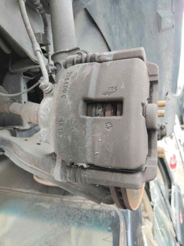 PINZA DE FRENO DELANTERA IZQUIERDA Chrysler PT CRUISER 