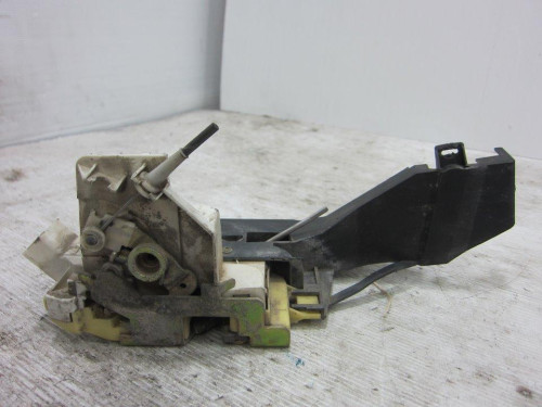  CERRADURA PUERTA DELANTERA DERECHA Ford FOCUS BERLINA (CAK) 