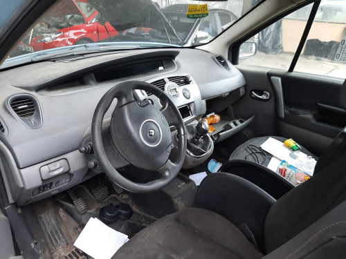  RENAULT SCENIC II (JM) 