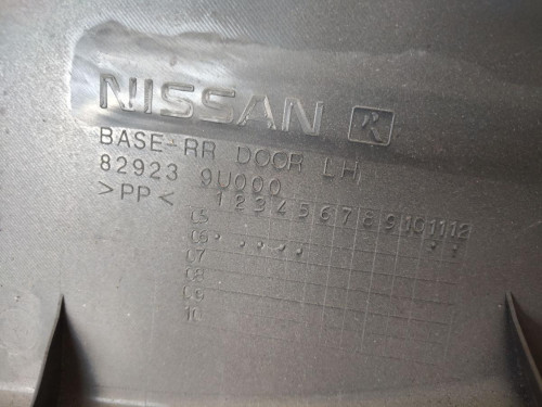 GUARNECIDO PUERTA TRASERA IZQUIERDA Nissan NOTE (E11E) 