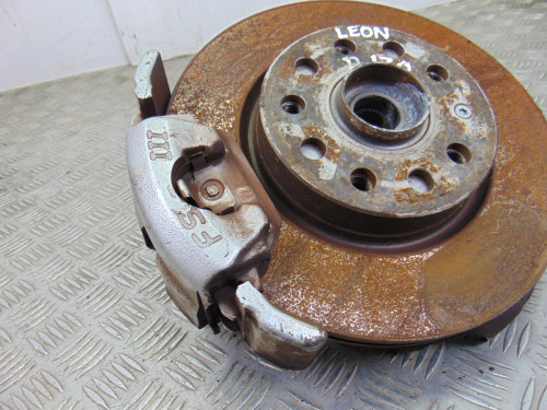  MANGUETA DELANTERA IZQUIERDA SEAT LEON (1P1) 