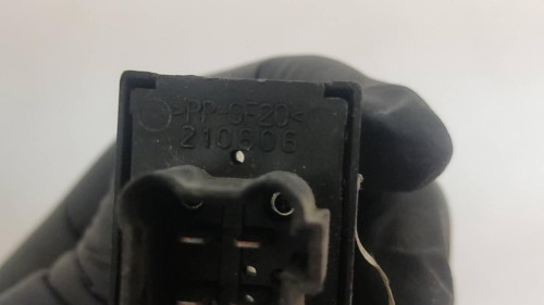  MANDO ELEVALUNAS DELANTERO DERECHO Fiat GRANDE PUNTO (199) 