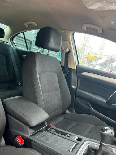  VOLKSWAGEN PASSAT BERLINA (3G2) 