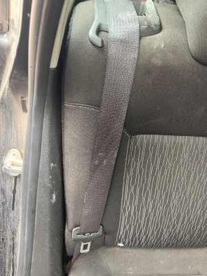 CINTURON SEGURIDAD TRASERO DERECHO