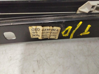 ELEVALUNAS TRASERO DERECHO