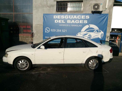 AUDI A6 BERLINA (4B2)