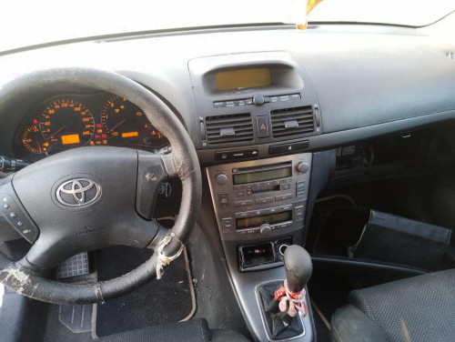  TOYOTA AVENSIS BERLINA (T25) 