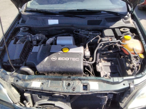 OPEL ASTRA G BERLINA — vehículo donante para recambios 