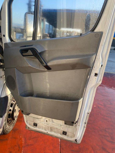  MERCEDES-BENZ SPRINTER II JAMES COOK (906) 