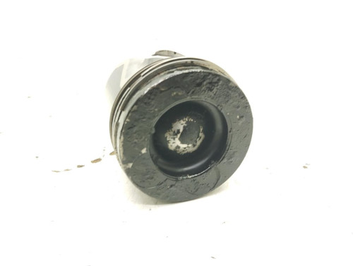 PISTON Hyundai I30 (GD) 