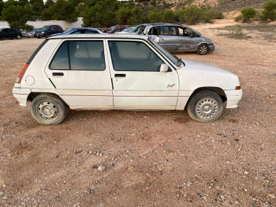 RENAULT R 5 (B/C40)