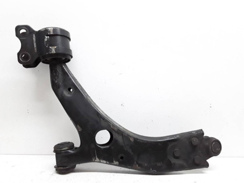 BRAZO SUSPENSION INFERIOR DELANTERO DERECHO Ford FOCUS BERLINA (CAP) 