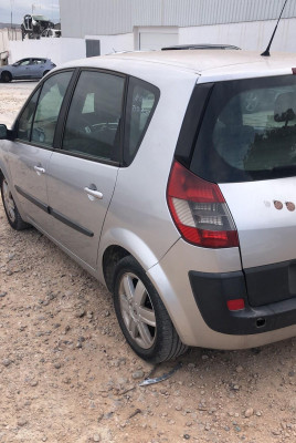 RENAULT SCENIC II (JM)