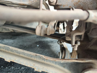 BRAZO SUSPENSION TRASERO DERECHO