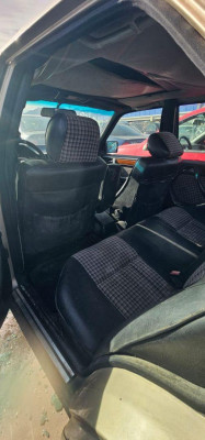 MERCEDES-BENZ CLASE E (BM 124) BERLINA