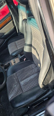 MERCEDES-BENZ CLASE E (BM 124) BERLINA