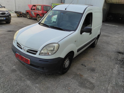 NISSAN KUBISTAR (X76)