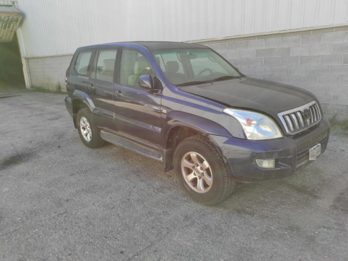 TOYOTA LAND CRUISER (J12) — vehículo donante para recambios 