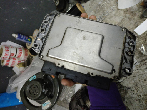  CENTRALITA MOTOR UCE Renault MEGANE II BERLINA 5P 