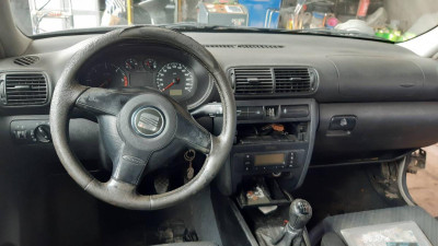 SEAT LEON (1M1)