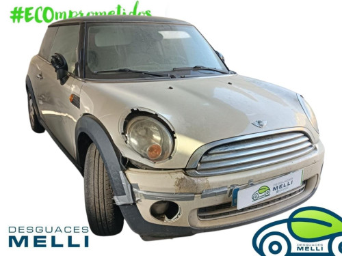 MINI MINI (R56) — vehículo donante para recambios 
