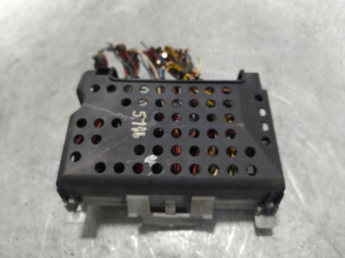  CAJA RELES / FUSIBLES Opel ZAFIRA A 