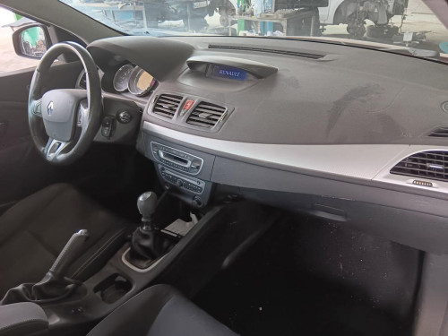  RENAULT MEGANE III BERLINA 5P 