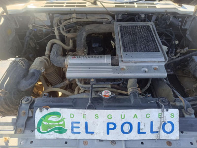 MITSUBISHI MONTERO (V20/V40)