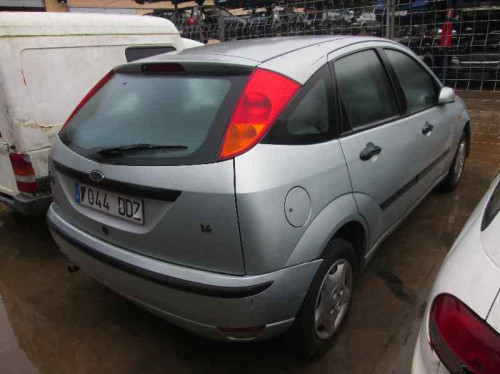  FORD FOCUS BERLINA (CAK) 